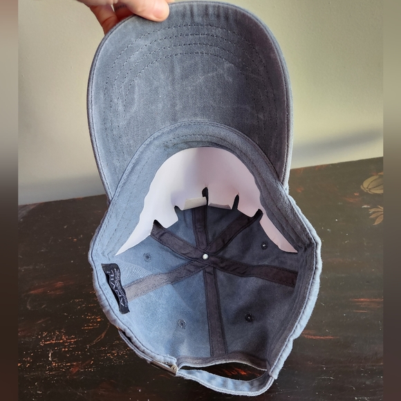 Handpainted cotton Baseball cap broken heart - Picture 4 of 7